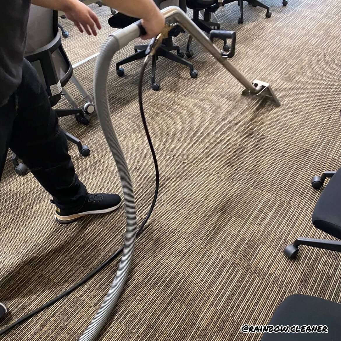 辦公室地毯清洗案例 6